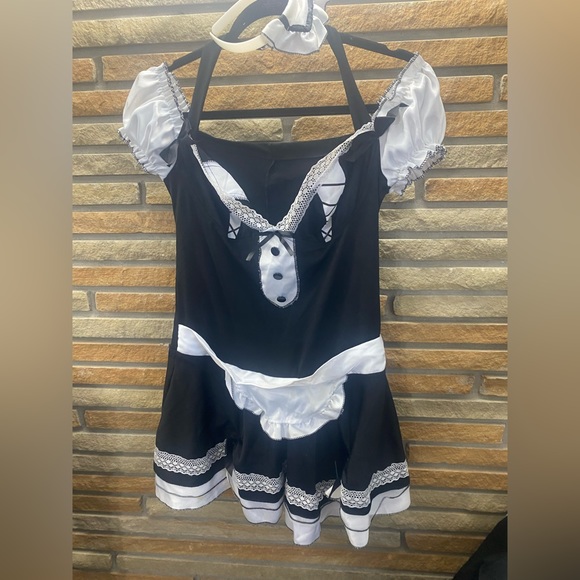 Medium Halloween maid costume - Picture 3 of 16